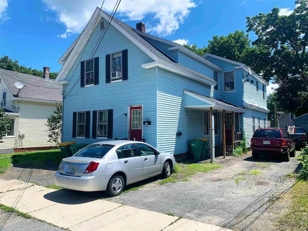28 Chestnut Street Rochester NH 03867