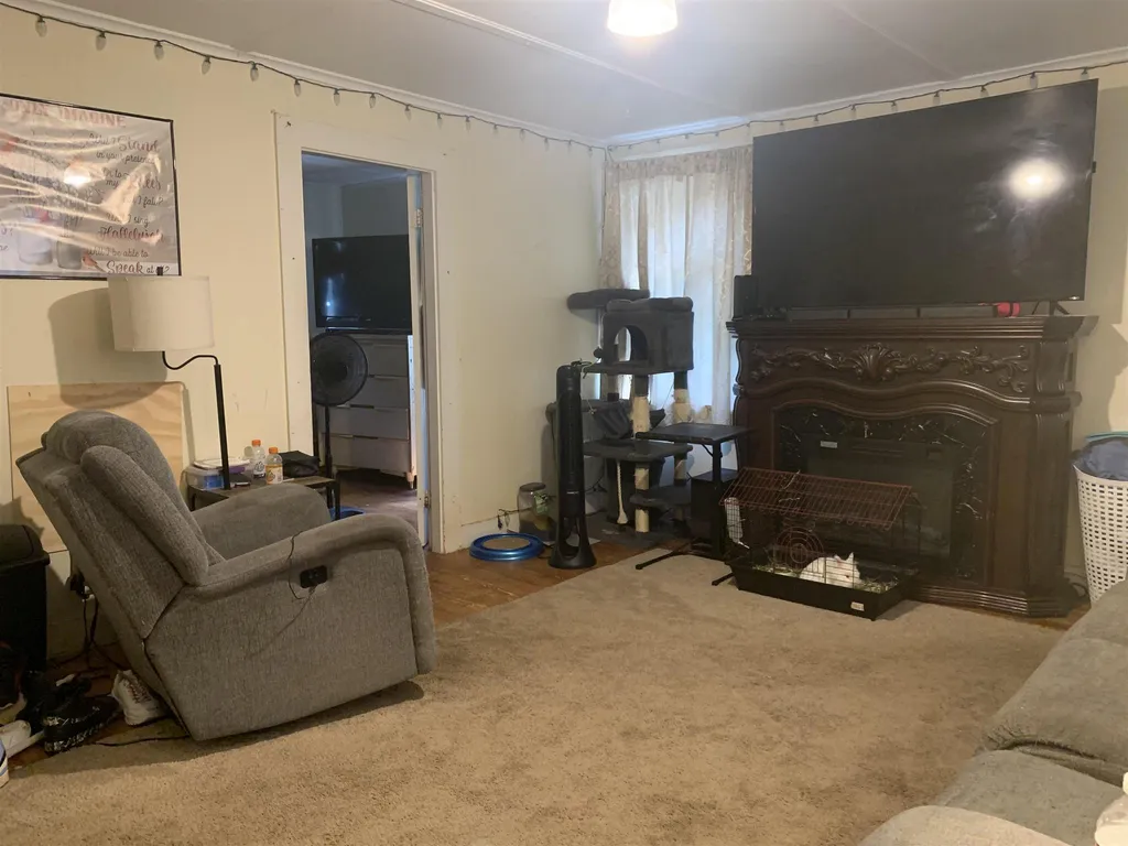 28 Chestnut Street Rochester NH 03867