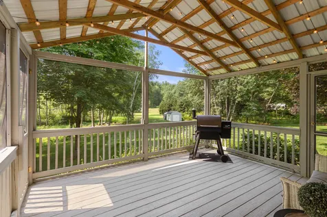 132 Farley Road Hollis NH 03049