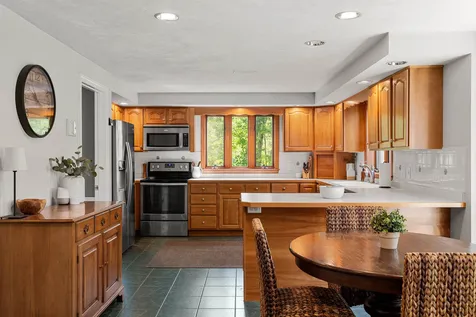 132 Farley Road Hollis NH 03049