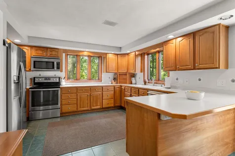 132 Farley Road Hollis NH 03049