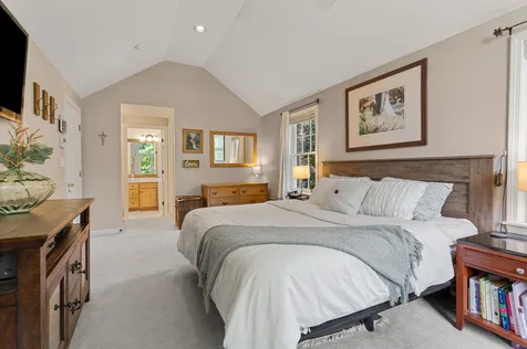 132 Farley Road Hollis NH 03049