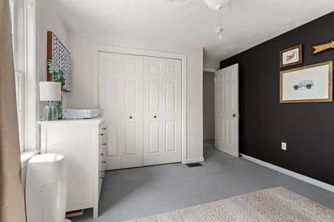 132 Farley Road Hollis NH 03049