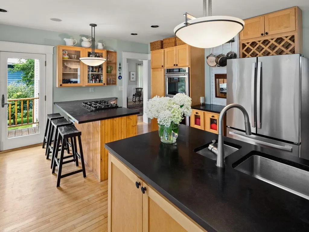 35 Kingsland Terrace Burlington VT 05401