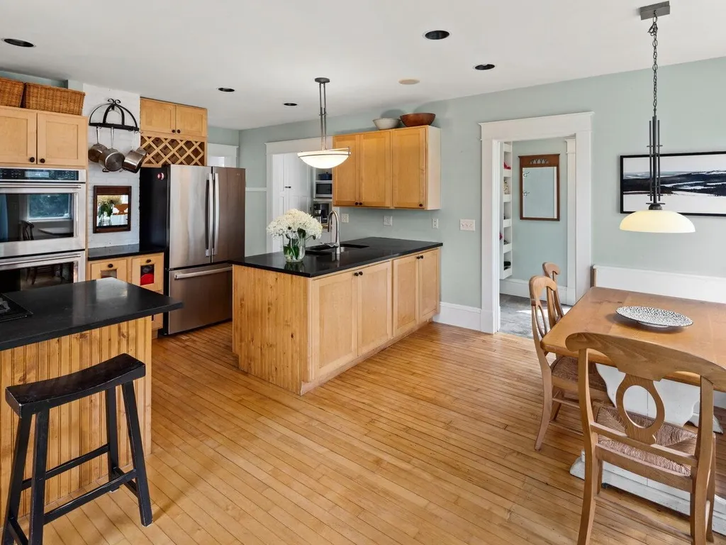 35 Kingsland Terrace Burlington VT 05401