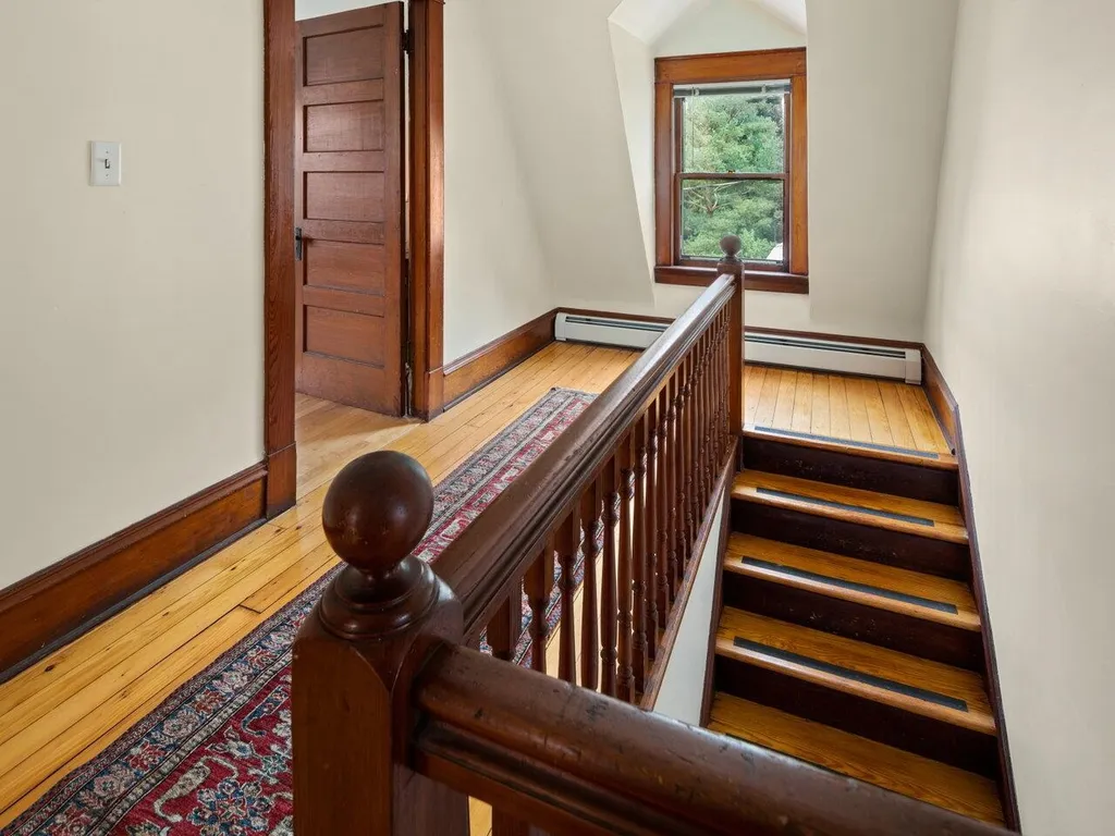 35 Kingsland Terrace Burlington VT 05401