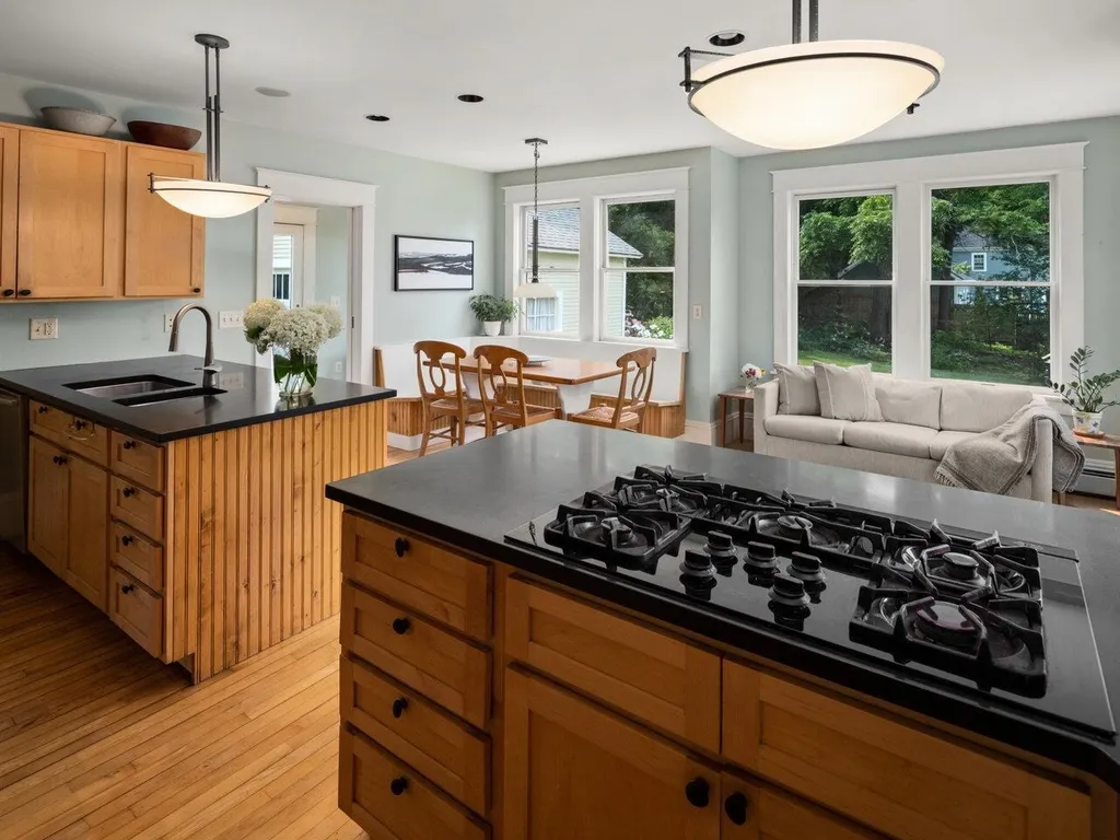 35 Kingsland Terrace Burlington VT 05401
