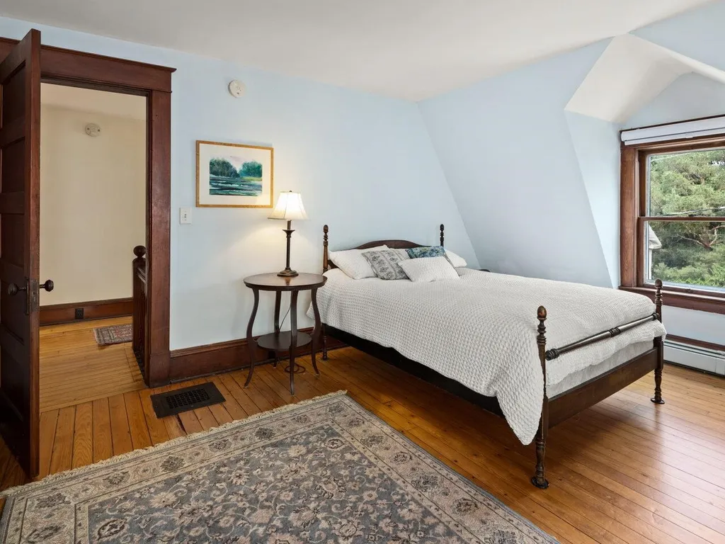 35 Kingsland Terrace Burlington VT 05401
