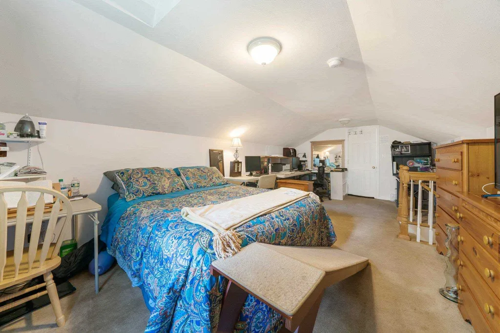 4 Stratton Lane Raymond NH 03077