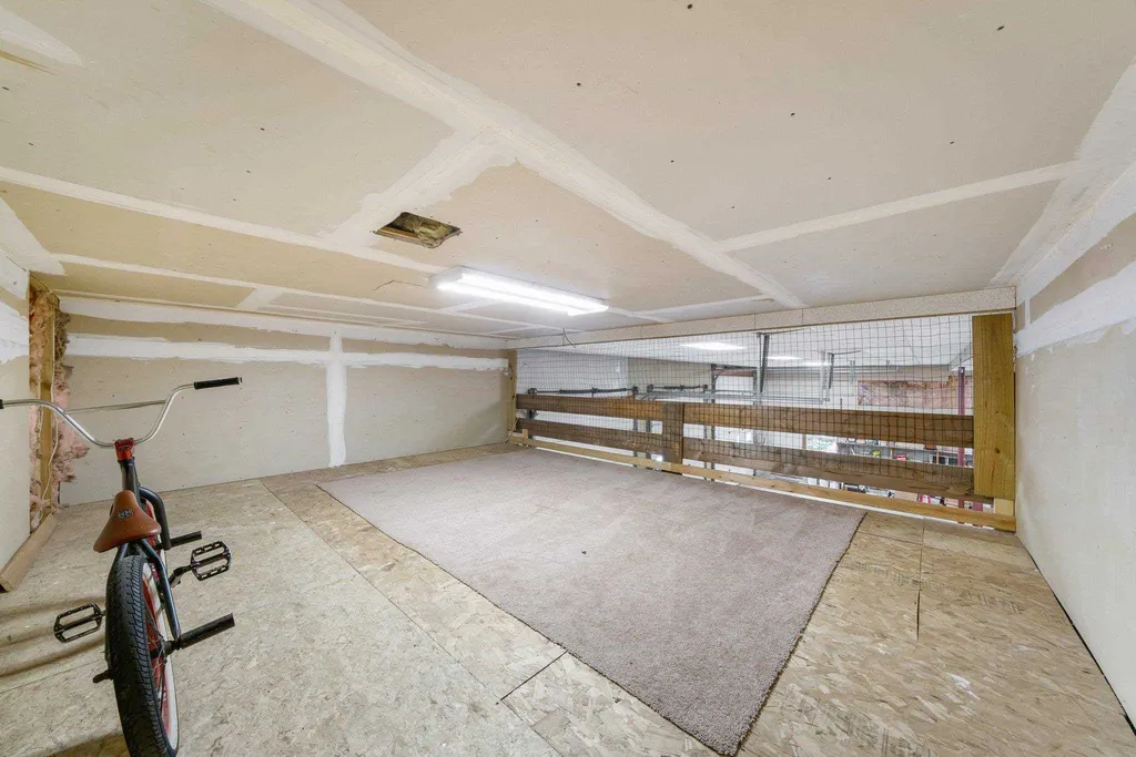 4 Stratton Lane Raymond NH 03077