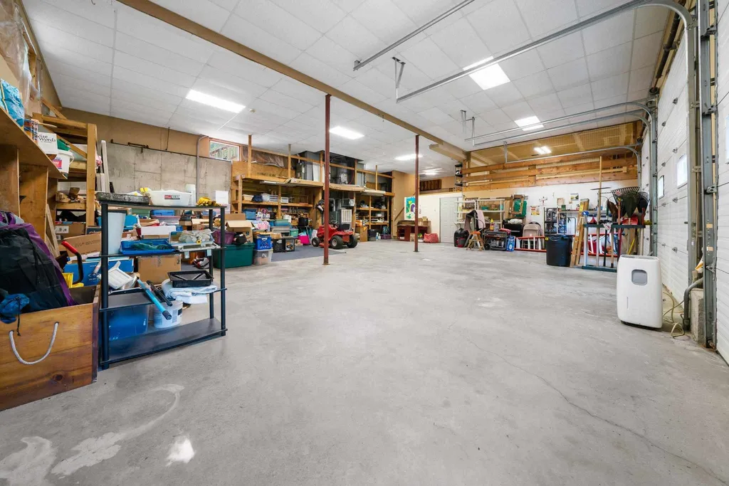 4 Stratton Lane Raymond NH 03077