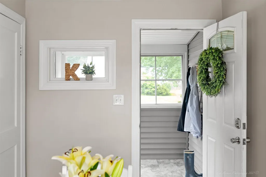 17 Walton Road Plaistow NH 03865