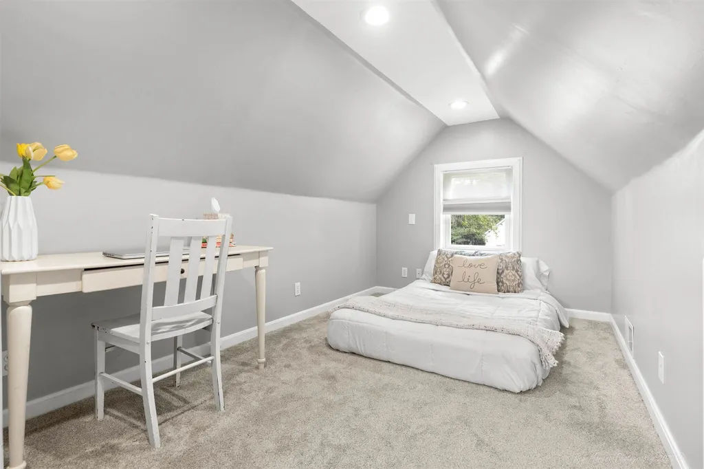 17 Walton Road Plaistow NH 03865