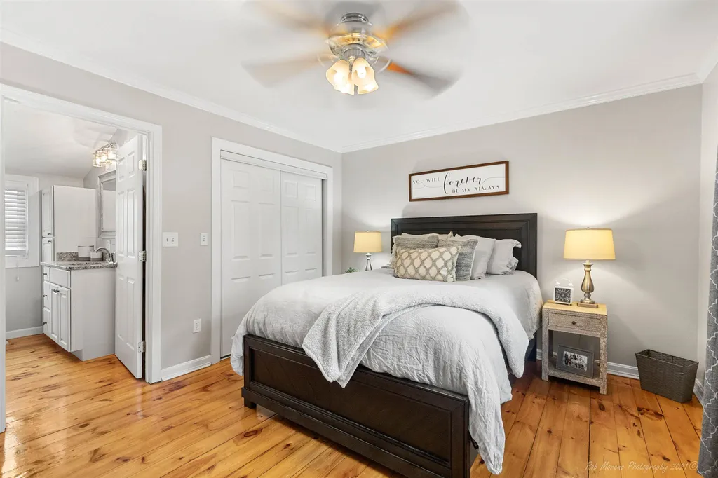 17 Walton Road Plaistow NH 03865