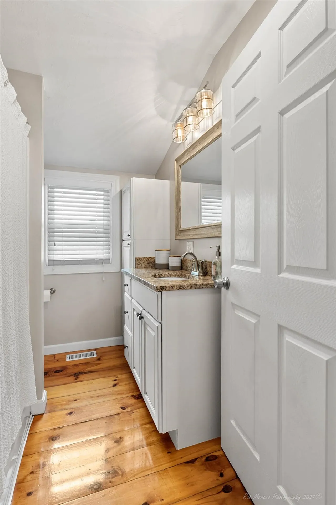 17 Walton Road Plaistow NH 03865