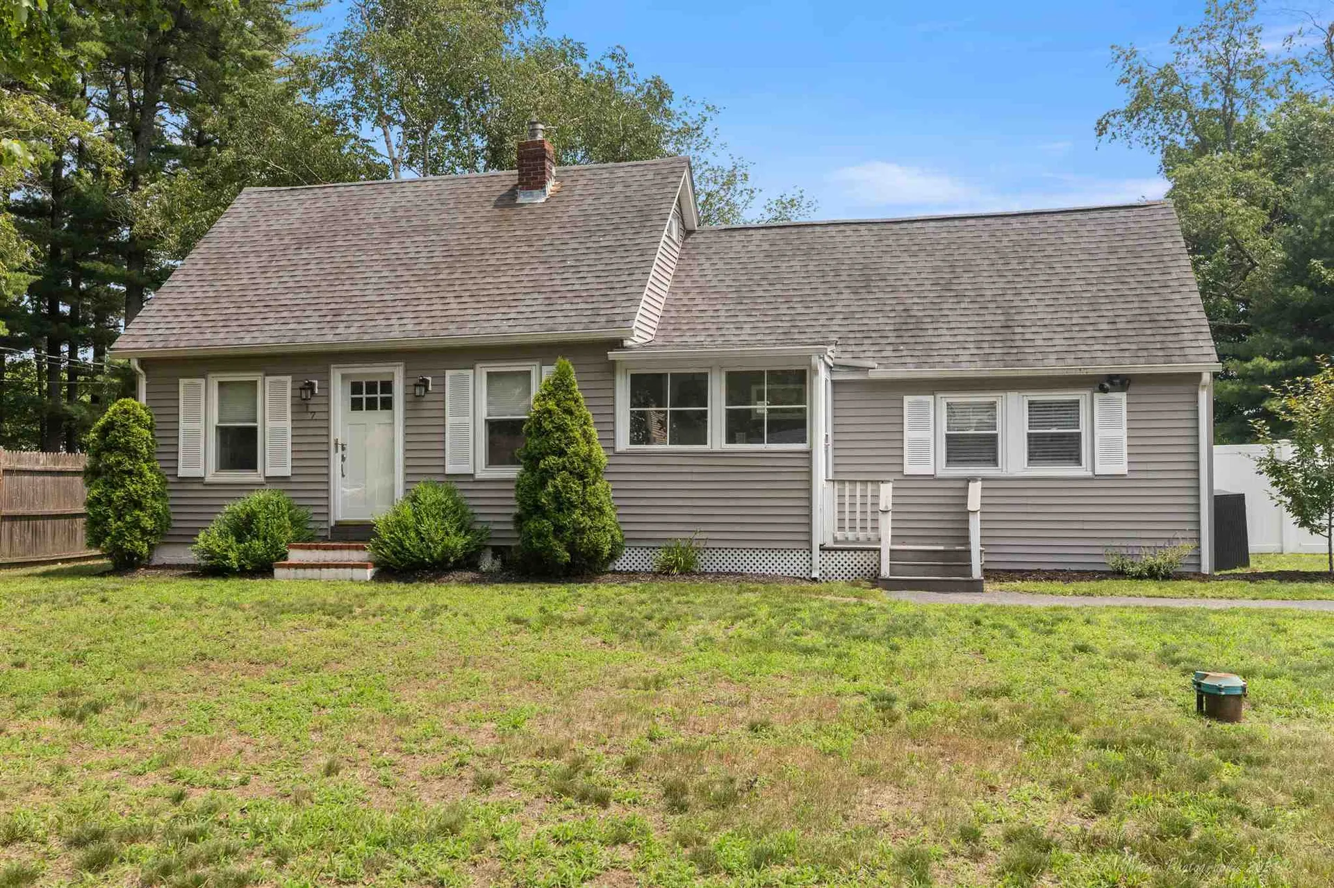 17 Walton Road Plaistow NH 03865