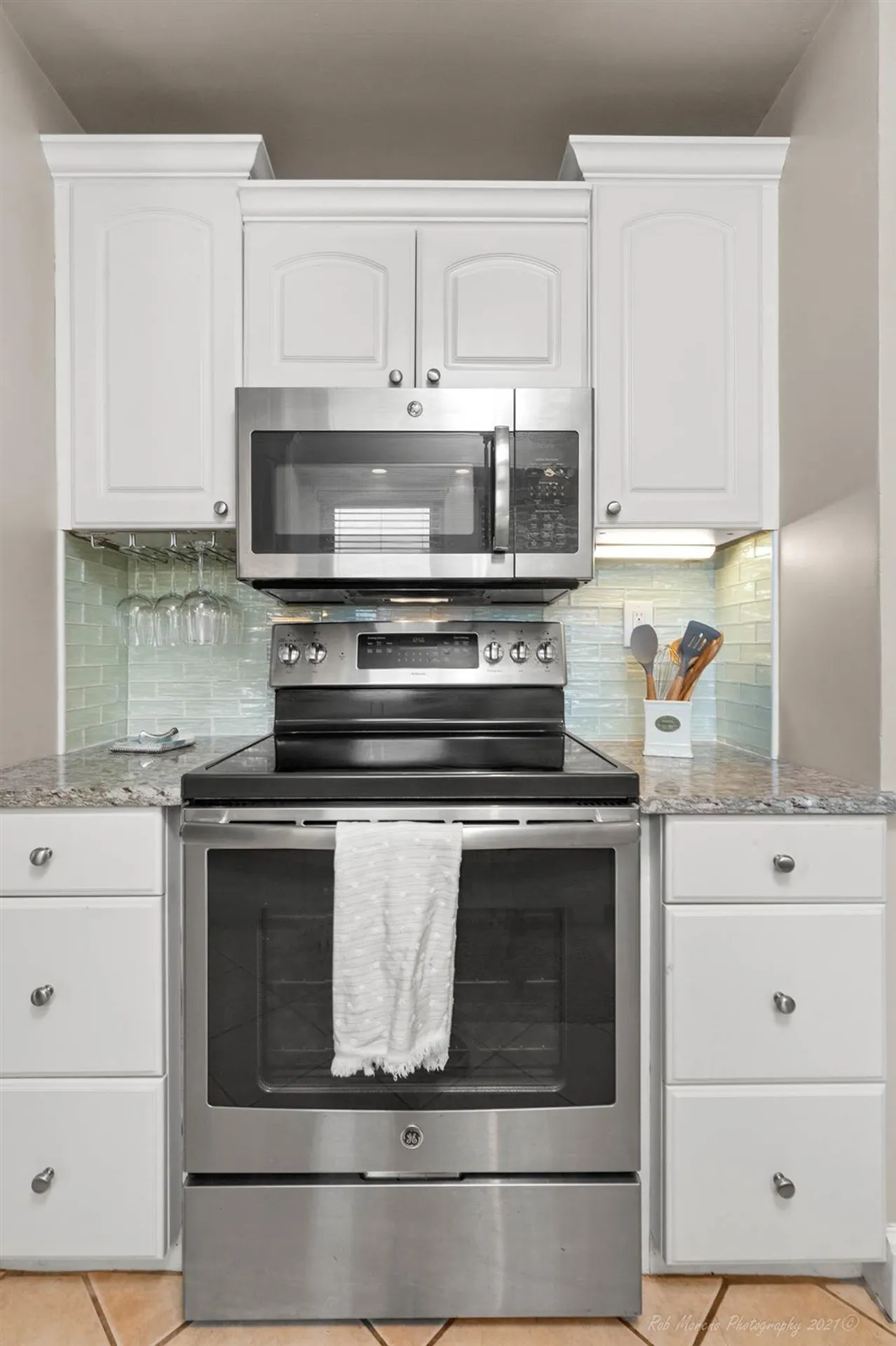 17 Walton Road Plaistow NH 03865