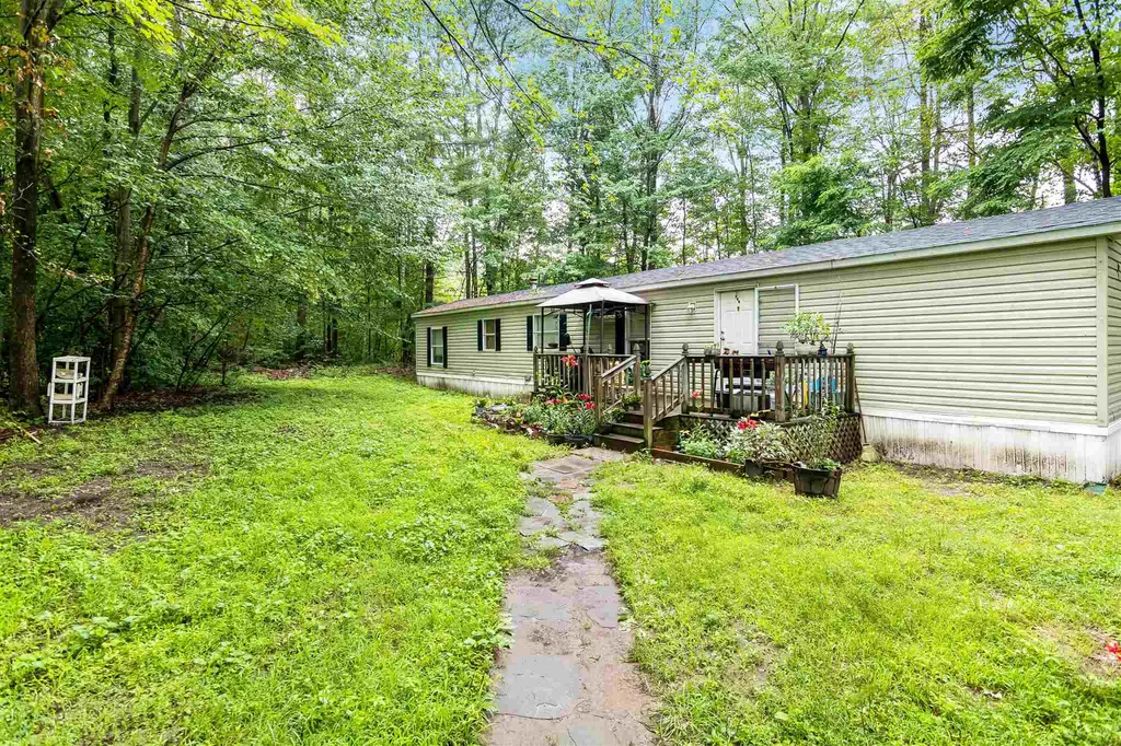 184 Waverly Circle Colchester VT 05446