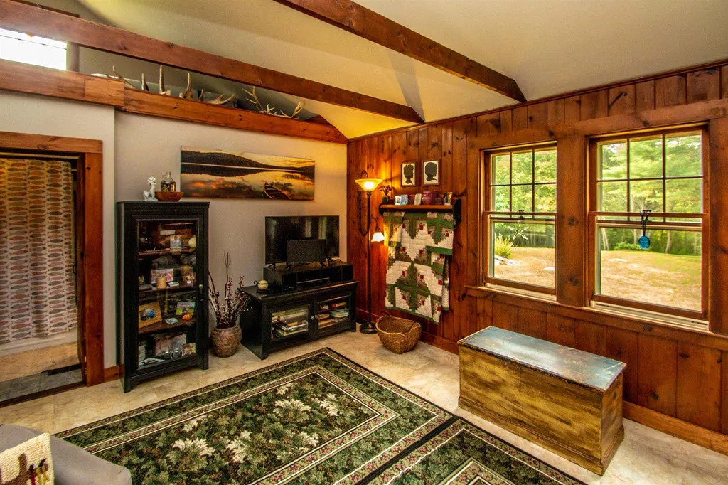 22 Twin Mountain Road Whitefield NH 03598