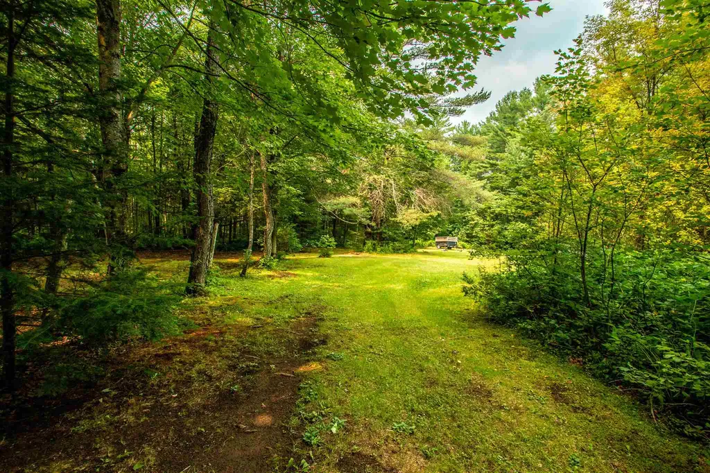 22 Twin Mountain Road Whitefield NH 03598