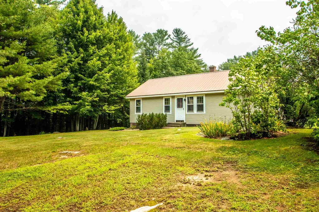 22 Twin Mountain Road Whitefield NH 03598