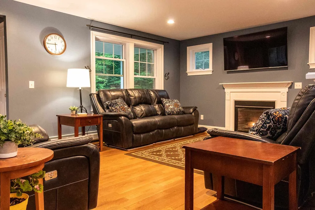 21 Beechwood Drive Strafford NH 03884