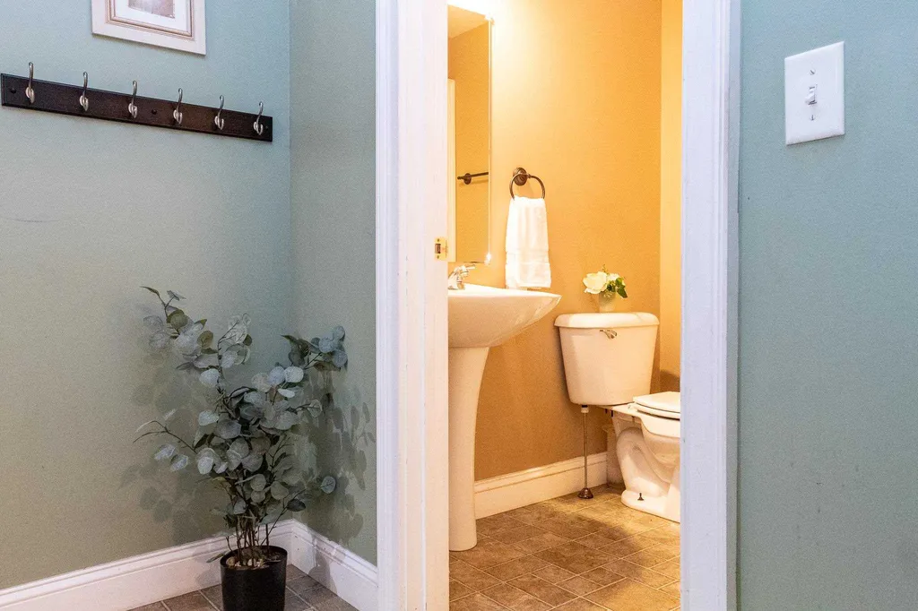 21 Beechwood Drive Strafford NH 03884