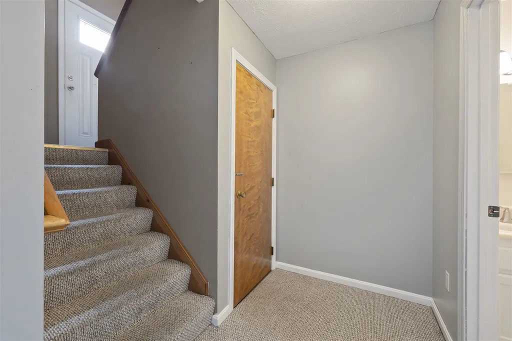 21 Webster Street Allenstown NH 03275