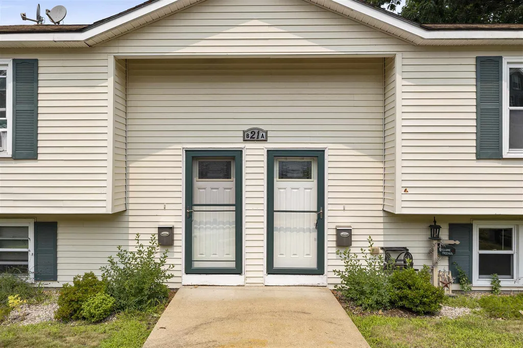 21 Webster Street Allenstown NH 03275