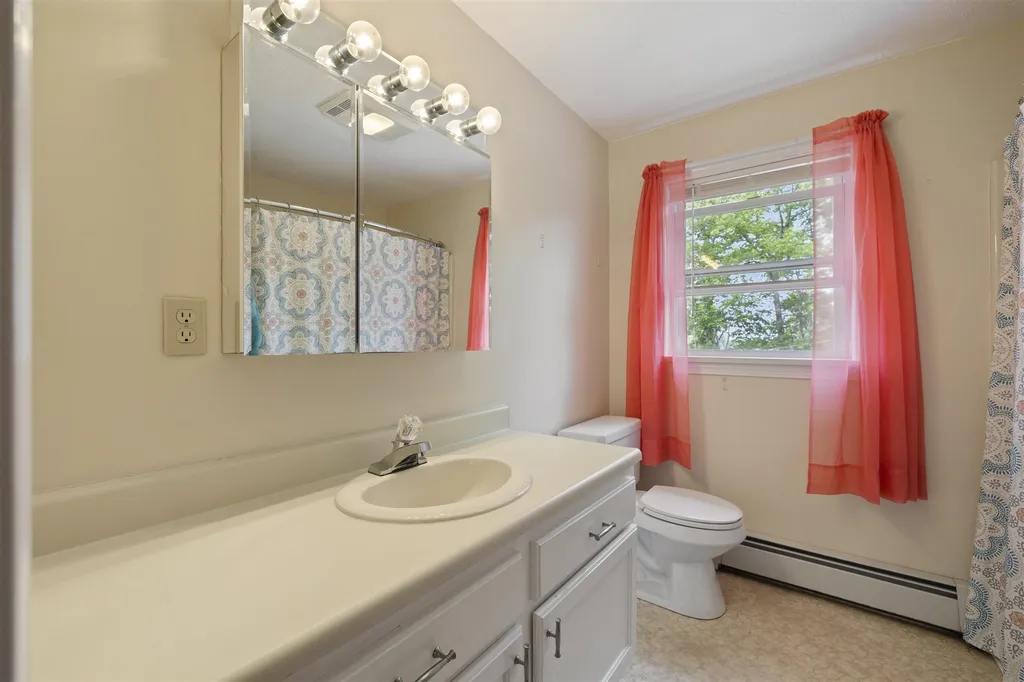 21 Webster Street Allenstown NH 03275