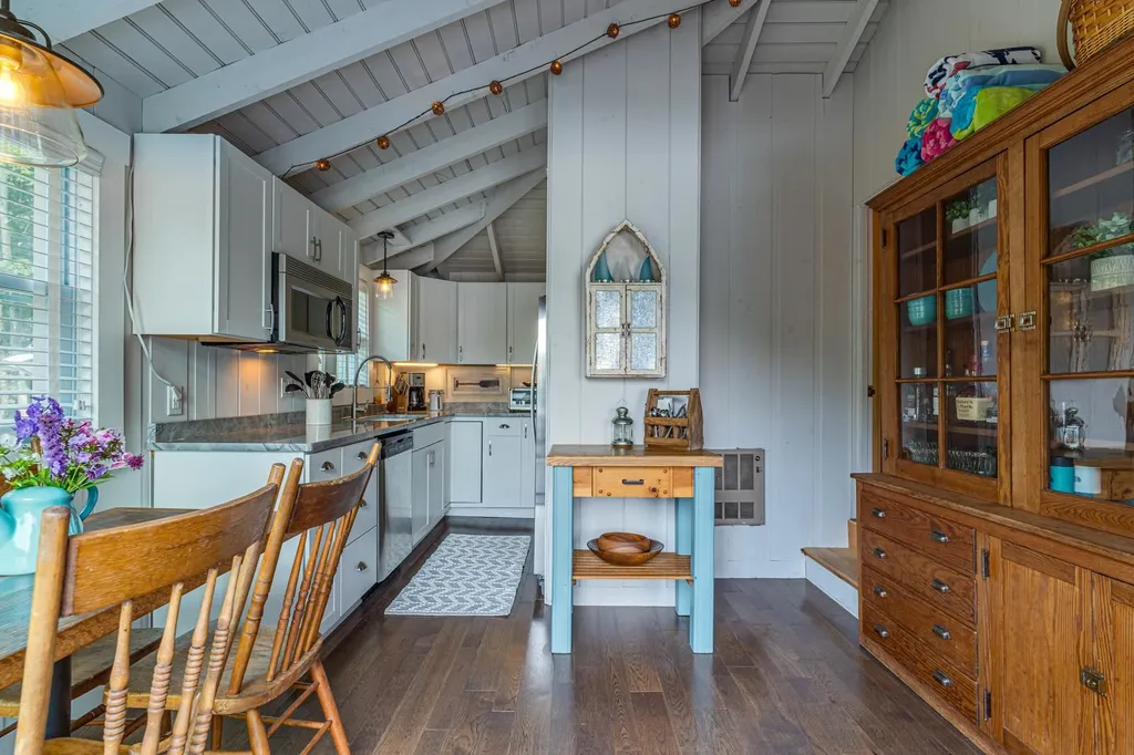 354 North Shore Road Hebron NH 03241
