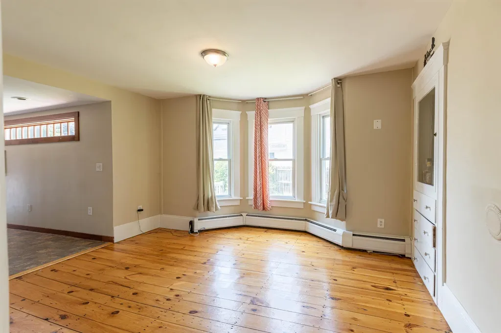 21 School Street Allenstown NH 03275
