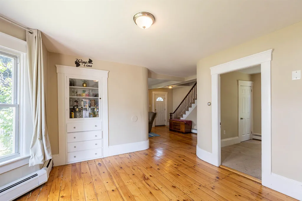 21 School Street Allenstown NH 03275
