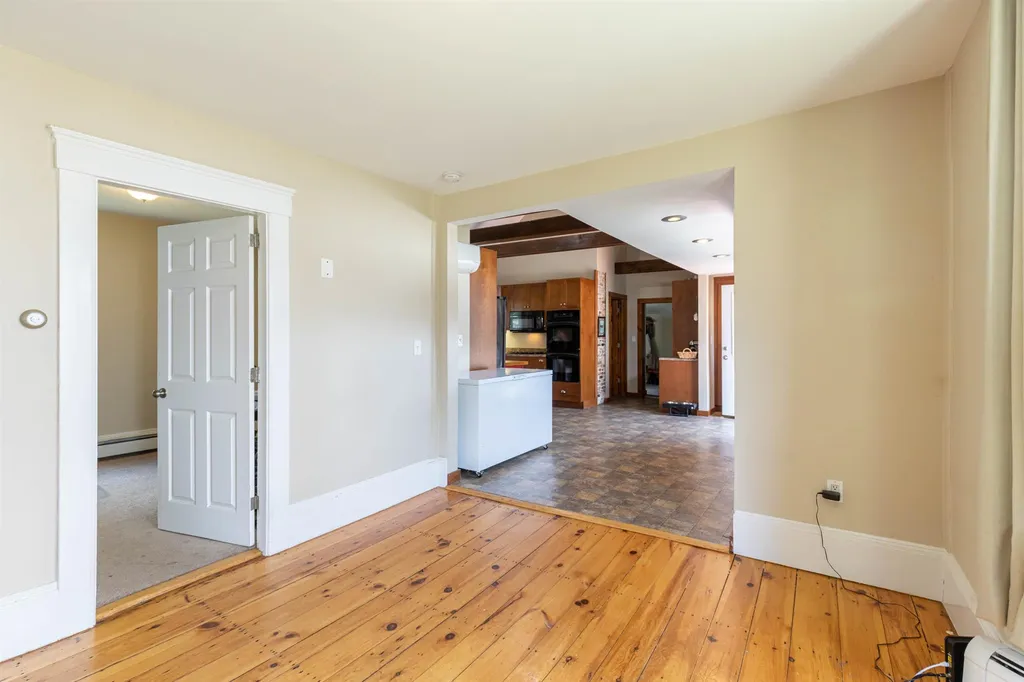21 School Street Allenstown NH 03275