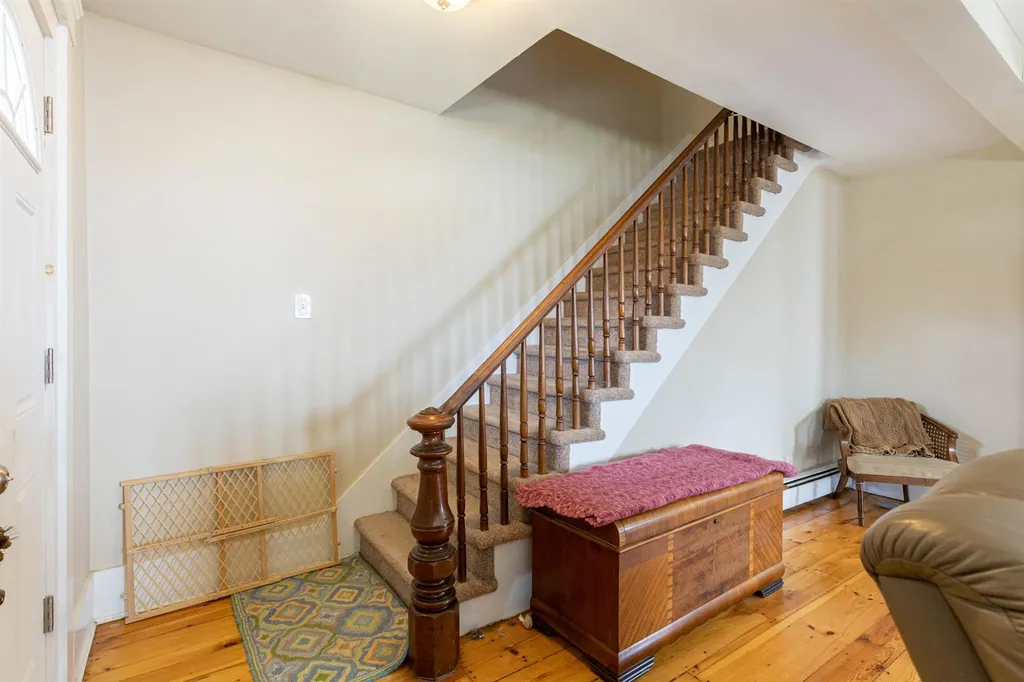 21 School Street Allenstown NH 03275