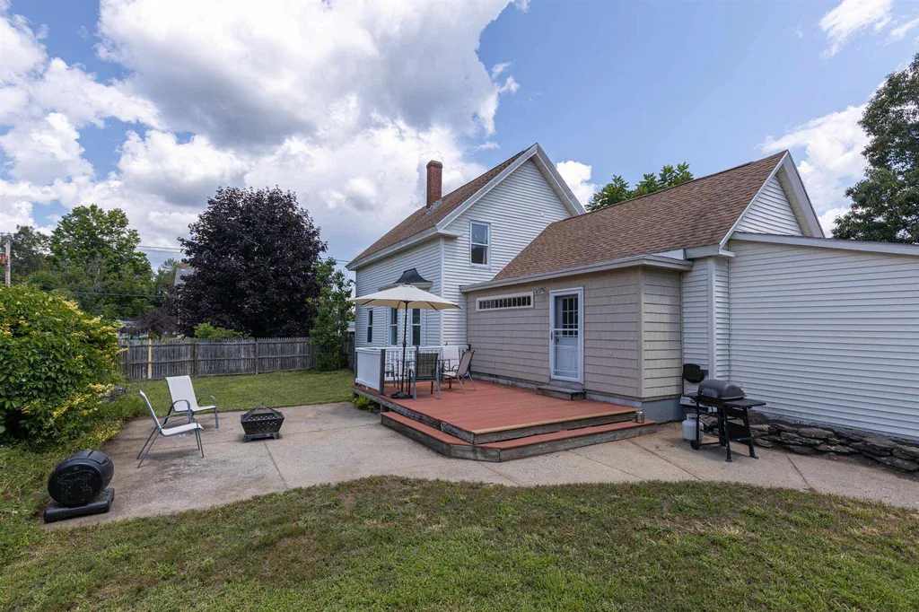 21 School Street Allenstown NH 03275