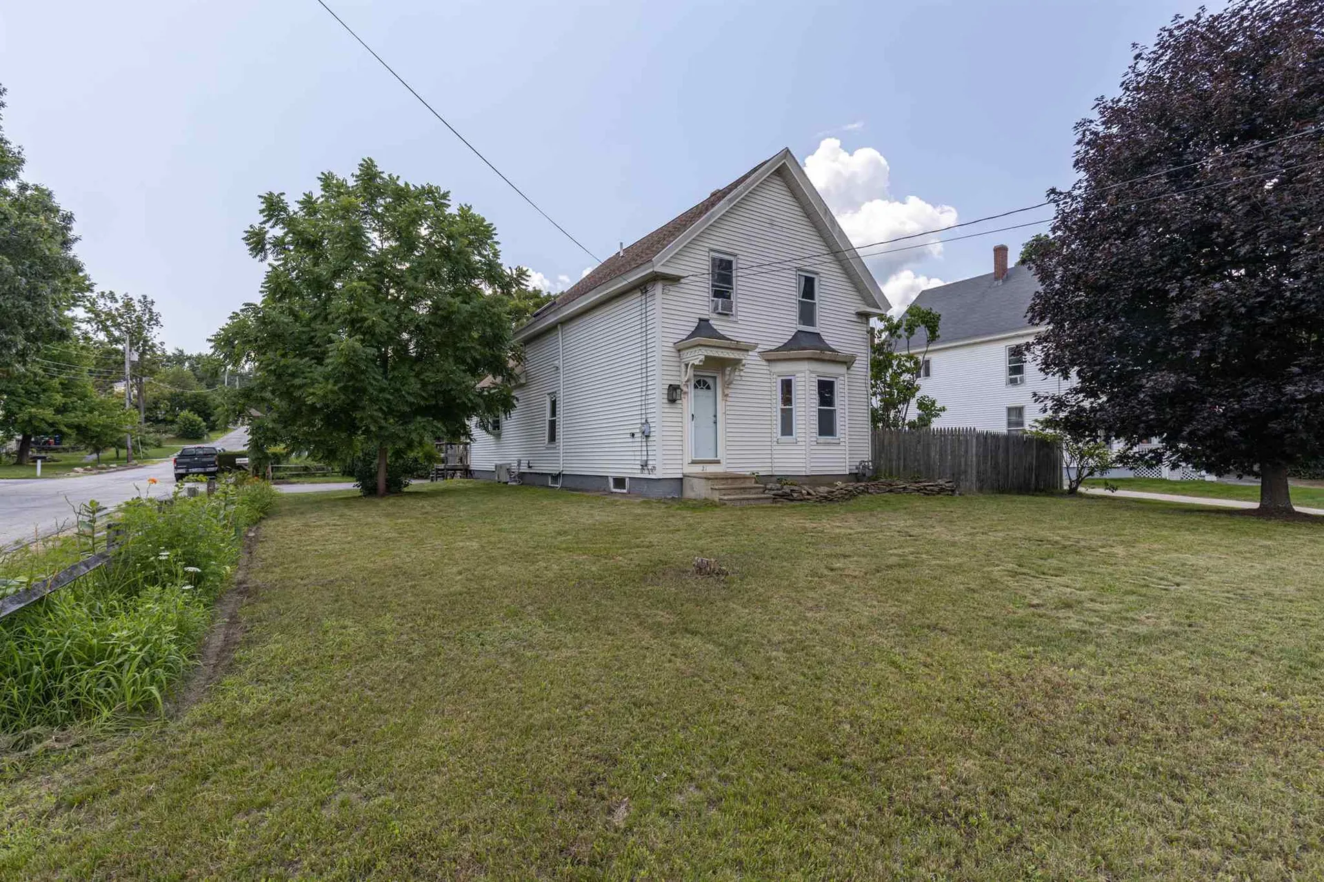 21 School Street Allenstown NH 03275
