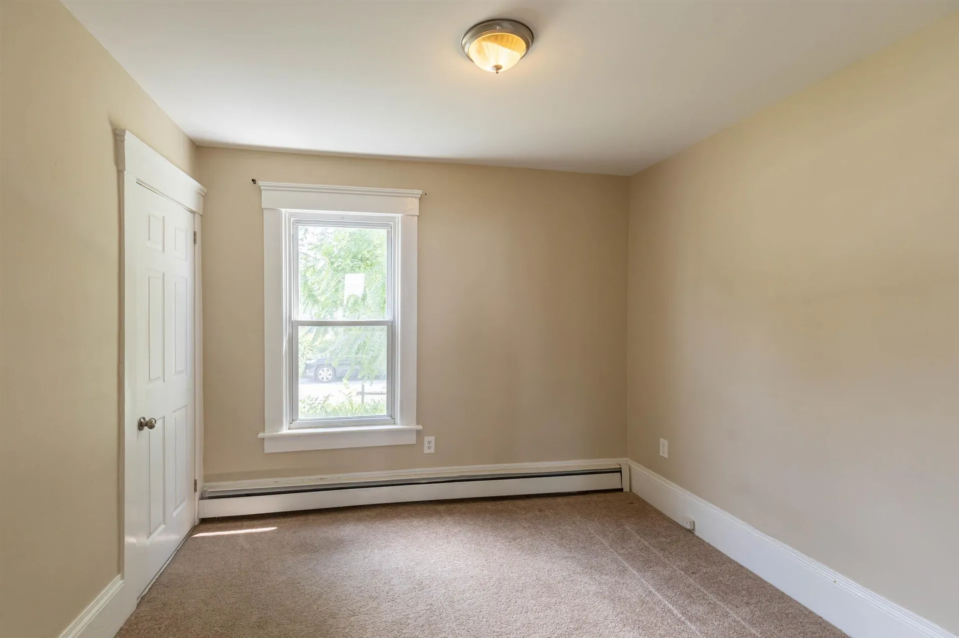 21 School Street Allenstown NH 03275