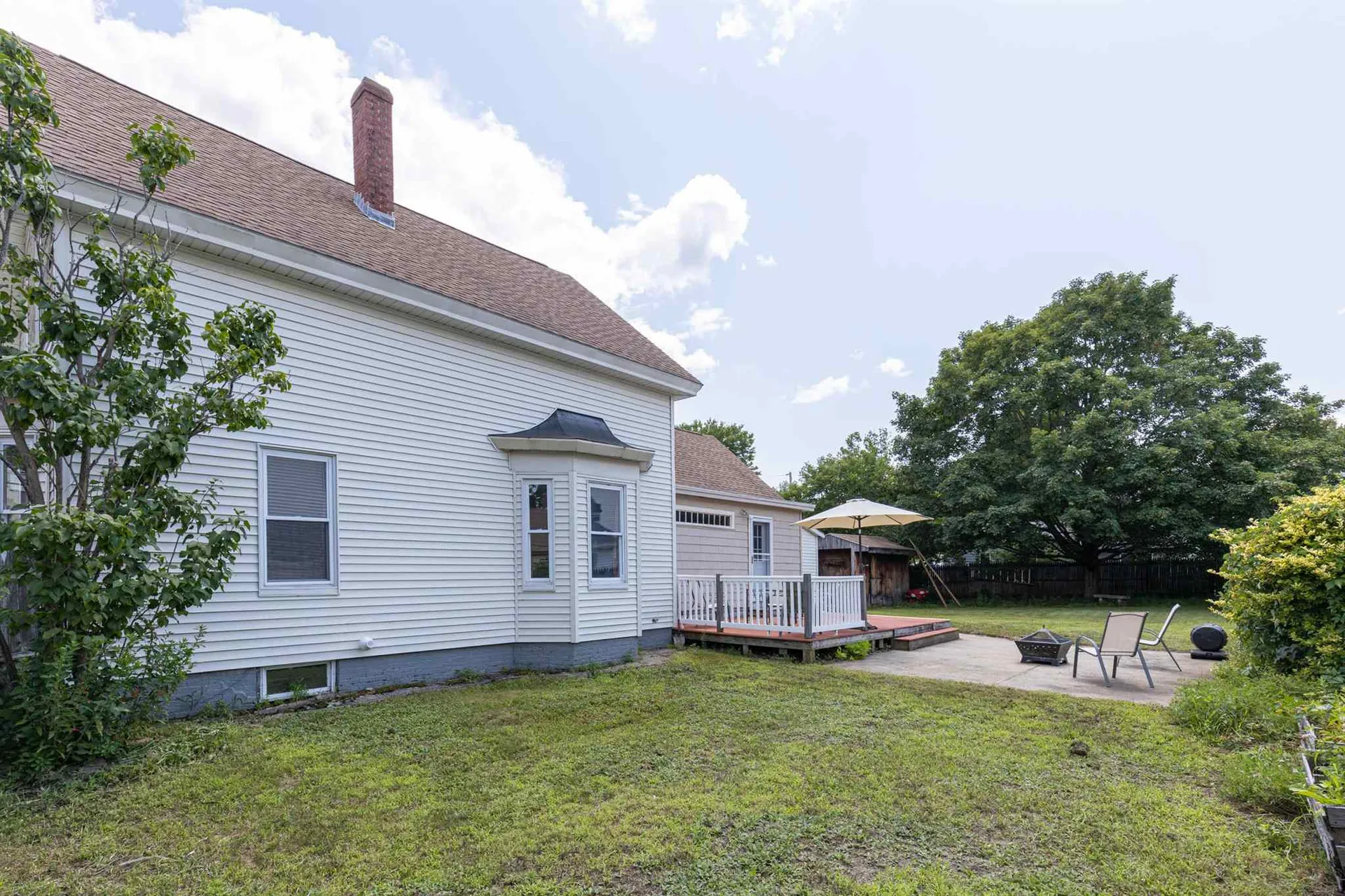 21 School Street Allenstown NH 03275