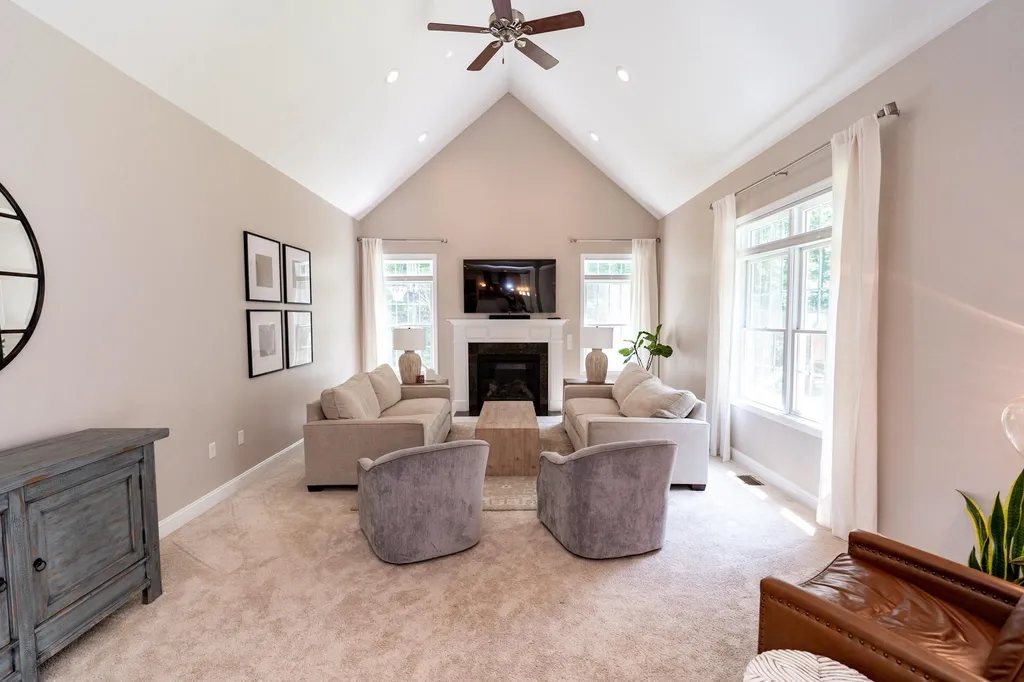 74 Northland Road Windham NH 03087
