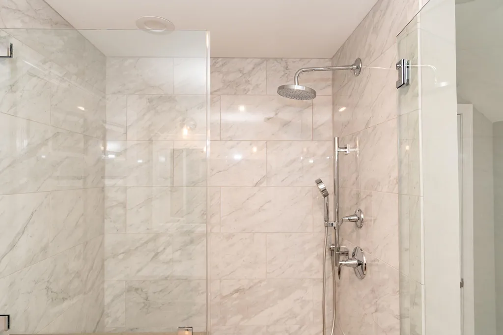 74 Northland Road Windham NH 03087