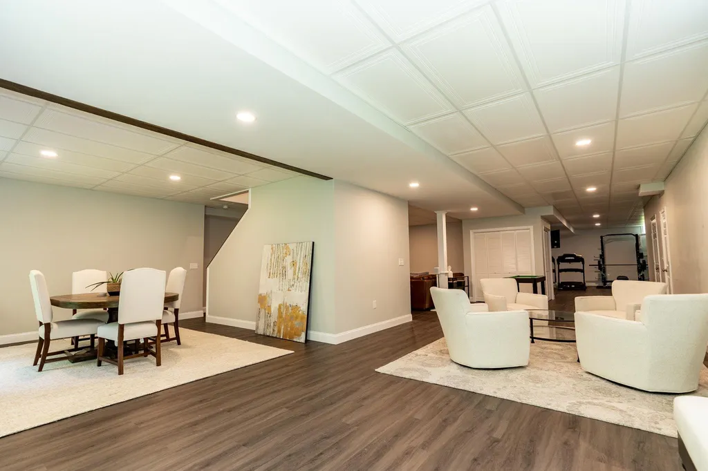 74 Northland Road Windham NH 03087