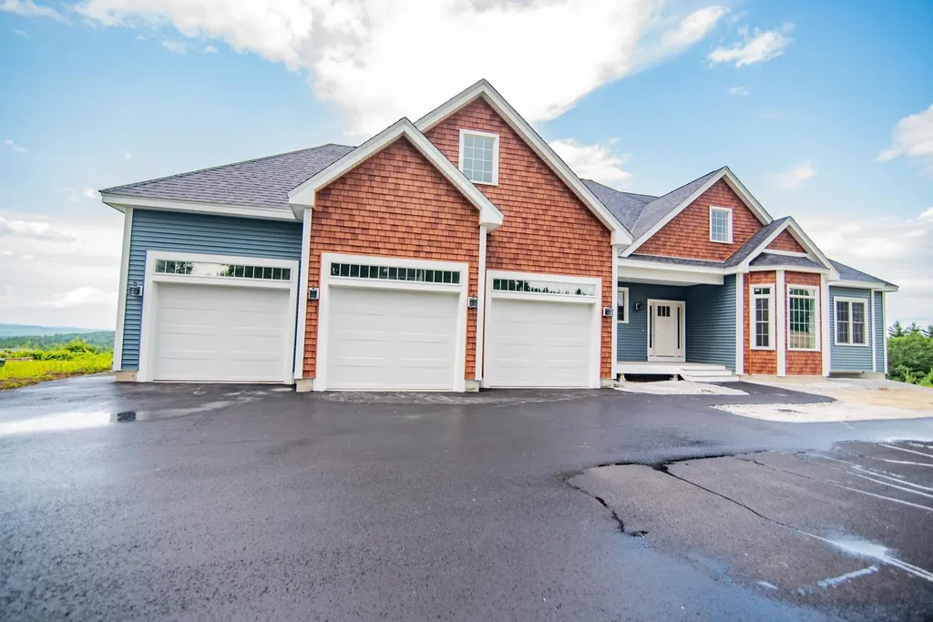 20 Pinnacle Lane Bow NH 03304