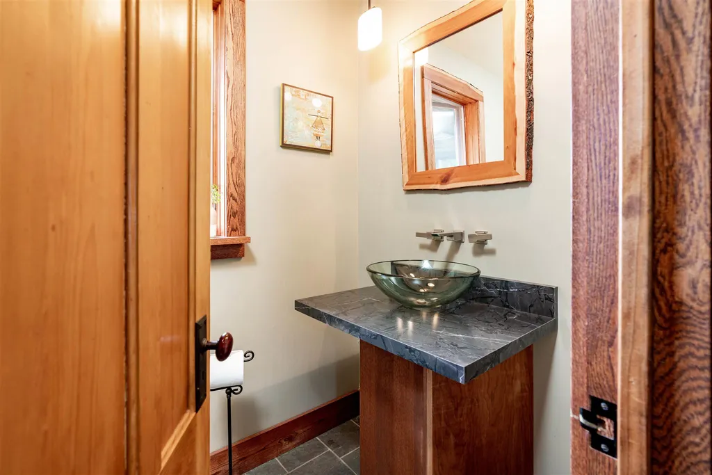 225 Merrill Hill Road Stowe VT 05672