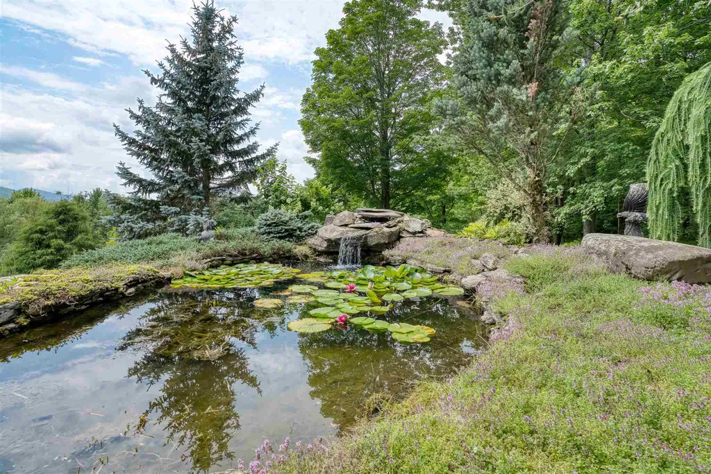 225 Merrill Hill Road Stowe VT 05672