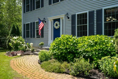 182 Weirs Road Gilford NH 03249