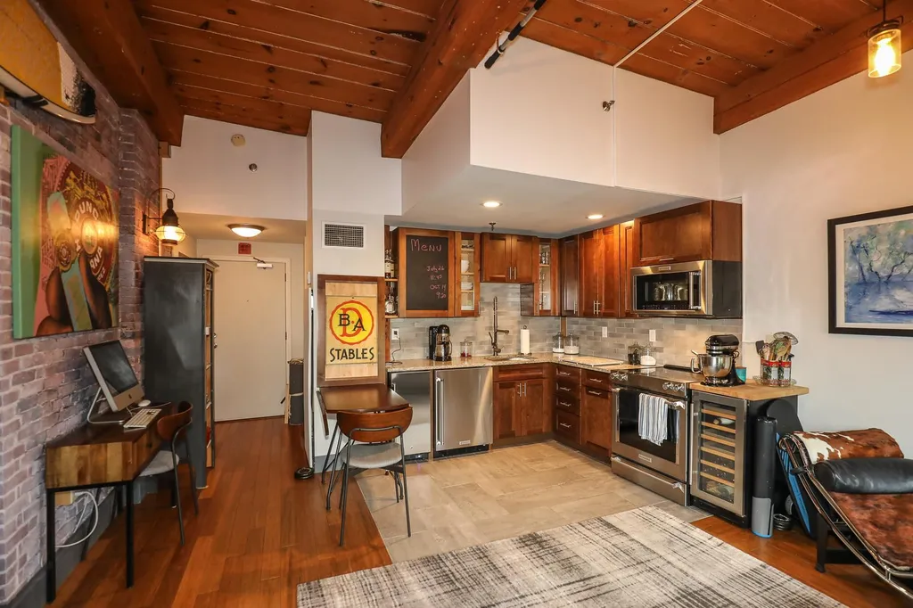 335 Cypress Street Manchester NH 03103