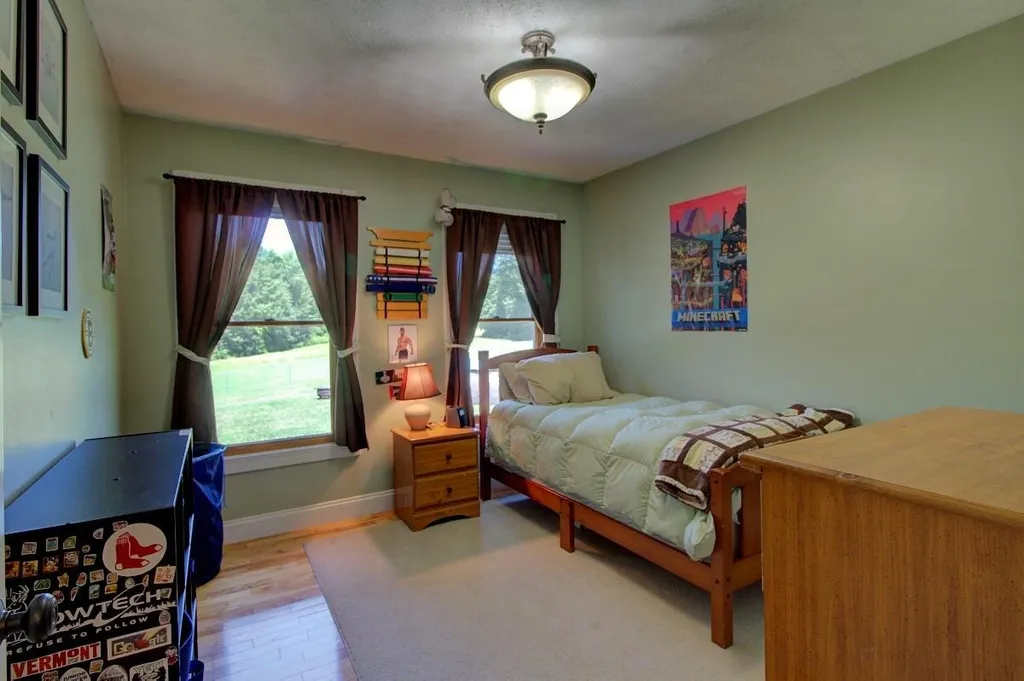 194 South End Road North Hero VT 05474