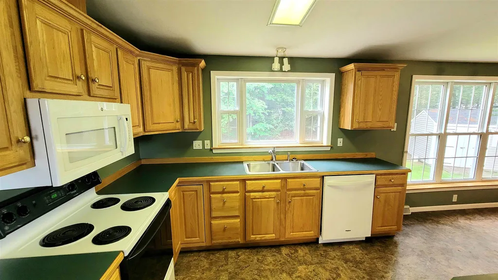 119 Ledgewood Drive Hampstead NH 03841