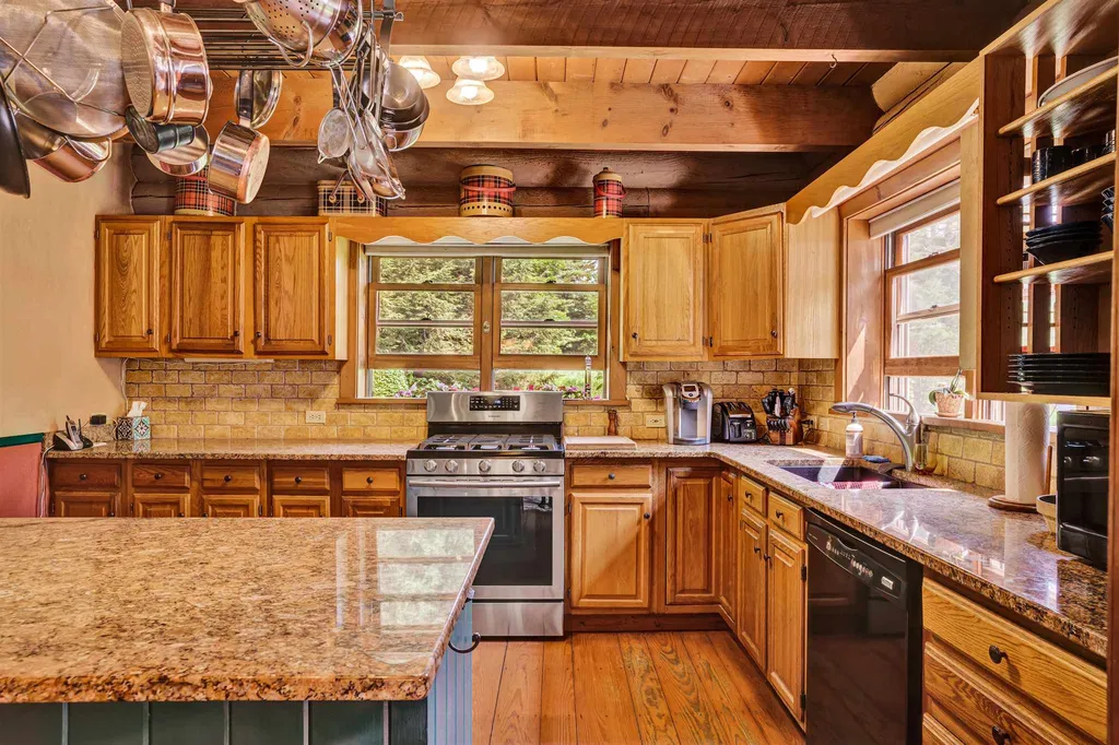 491 Perry Lea Road Waterbury VT 05676